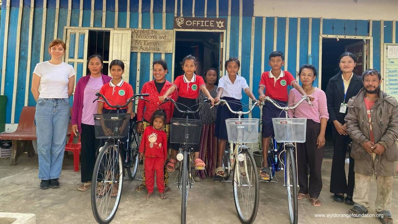 Offered 5 bicycles to the students - greenwayschoolsamrong (3)